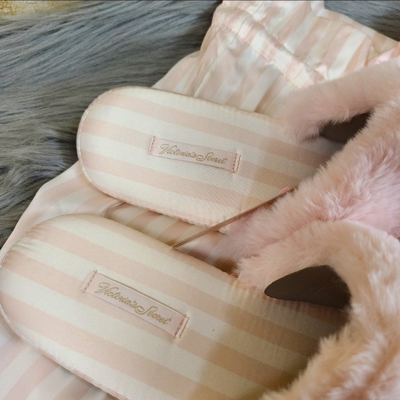 SOLD IN LUXE - Picture 7 of 14